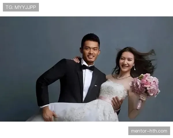 林丹发了豪宅照，下一条竟然是他在路边摊排队买煎饼，我笑到停不下来